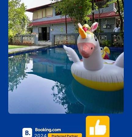 Eko Stay- Brickstone Villa Игатпури Екстериор снимка
